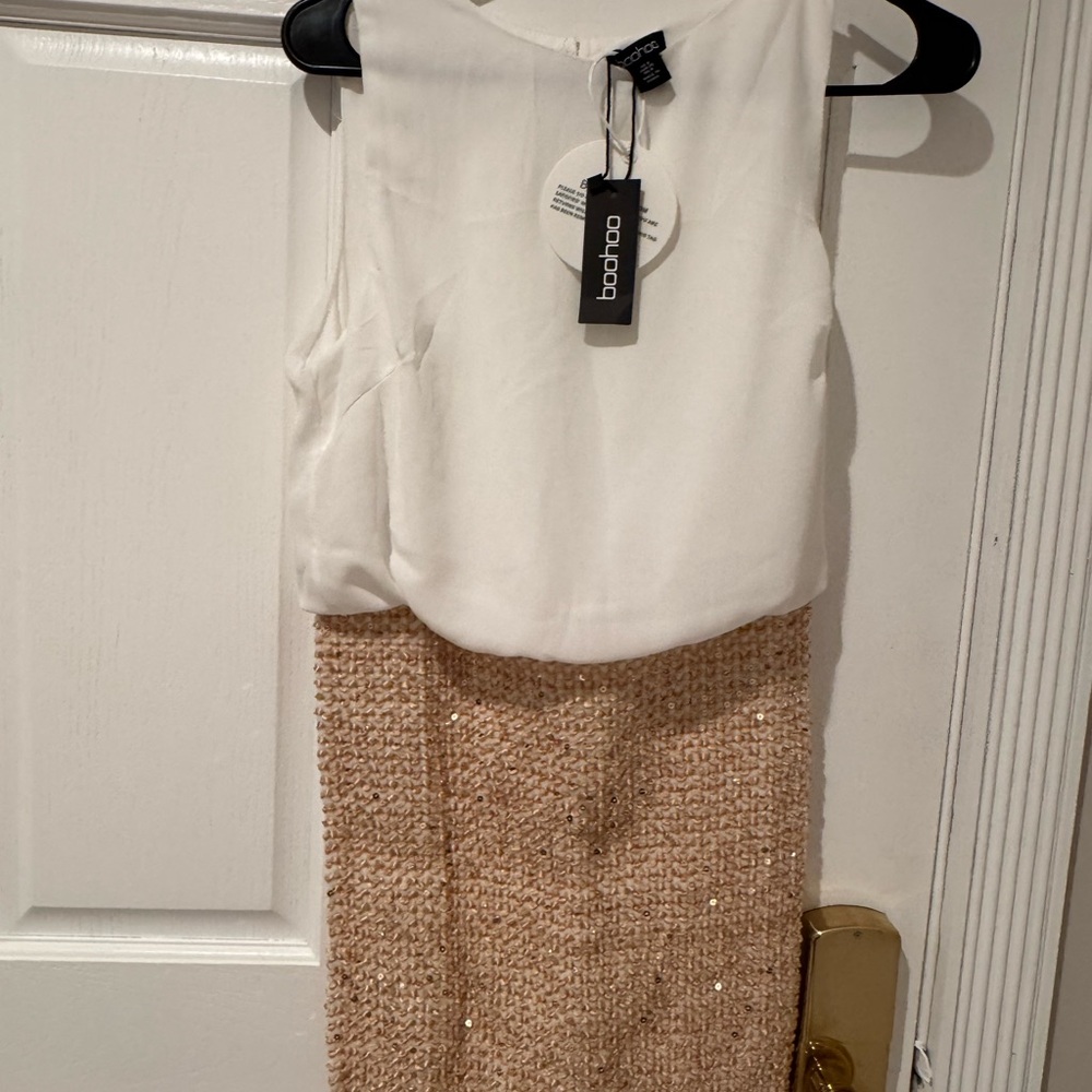 Boohoo Women's White and Tan Skirt